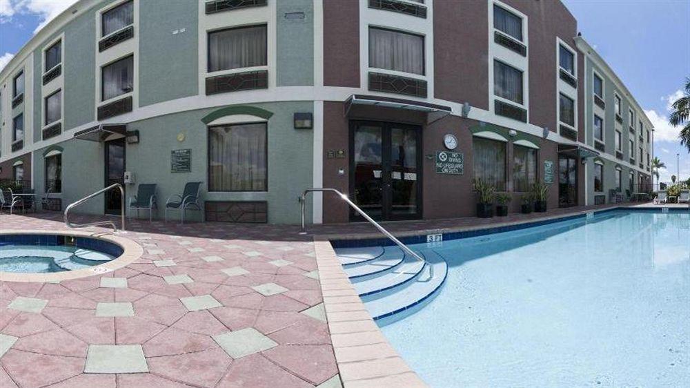 Holiday Inn Express Hotel & Suites Clewiston By Ihg מראה חיצוני תמונה